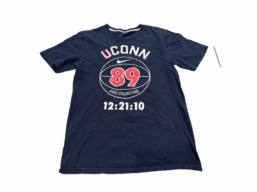 Nike Mens UConn Huskies 89 Wins And Counting Short Sleeve T-Shirt Size S Small